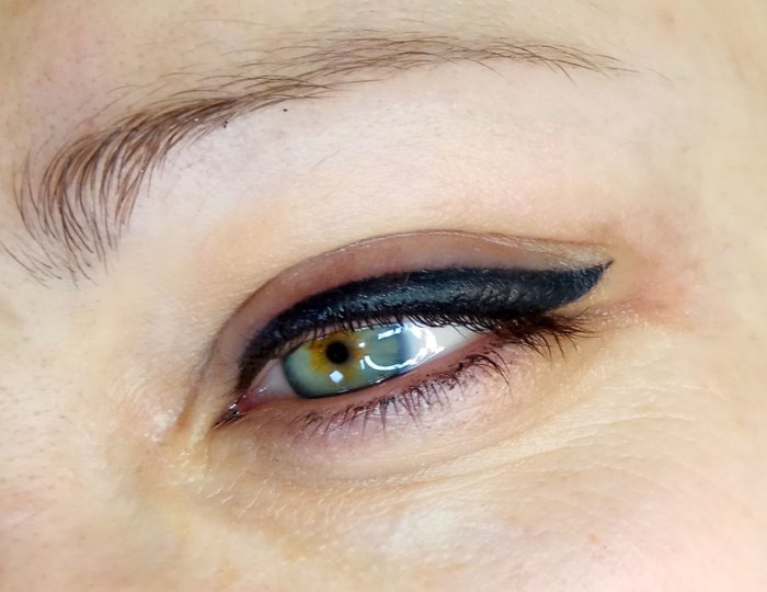 Перманентный макияж глаз