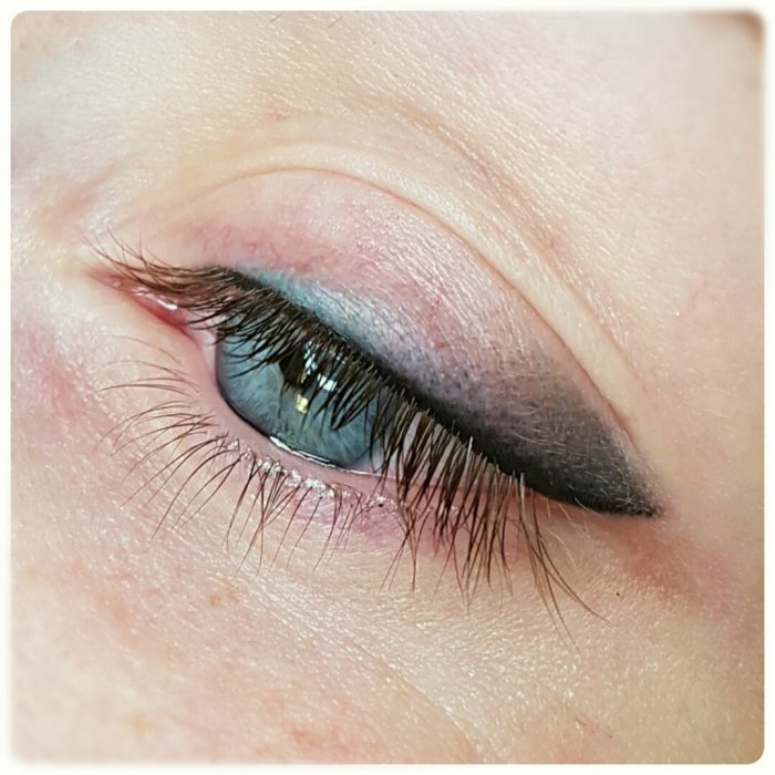 Перманентный макияж век межресничка стрелки с растушевкой