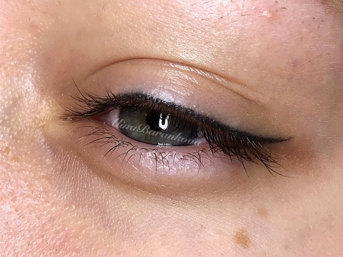 Межресничный татуаж