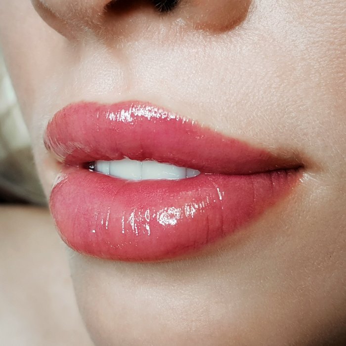 Пергаментный макияж губ