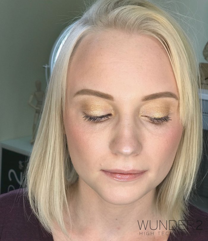 Пудровые брови для блондинок