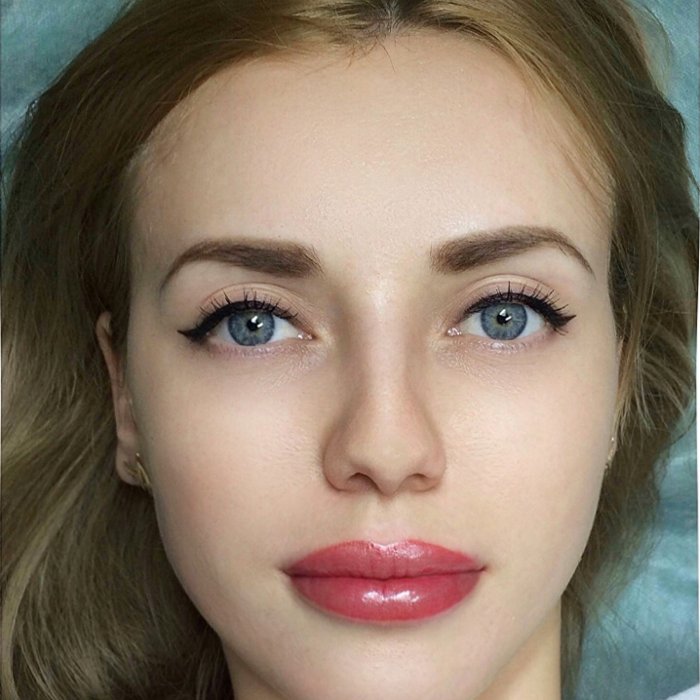 Перманентный макияж губ для блондинок