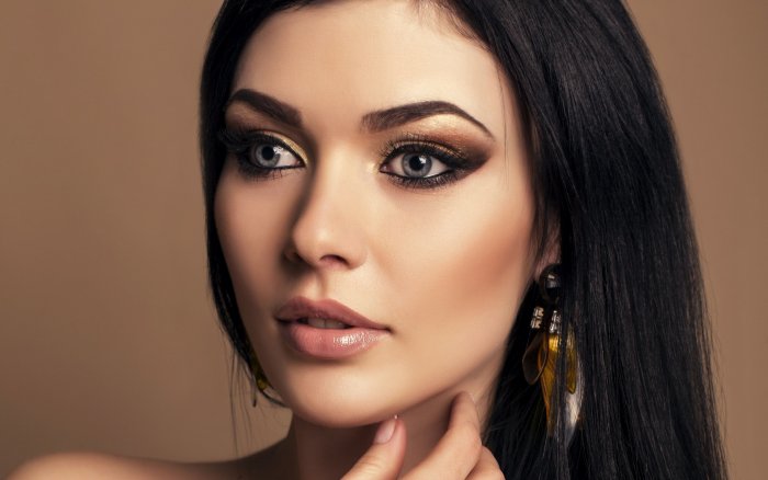 Вечерний макияж для брюнеток