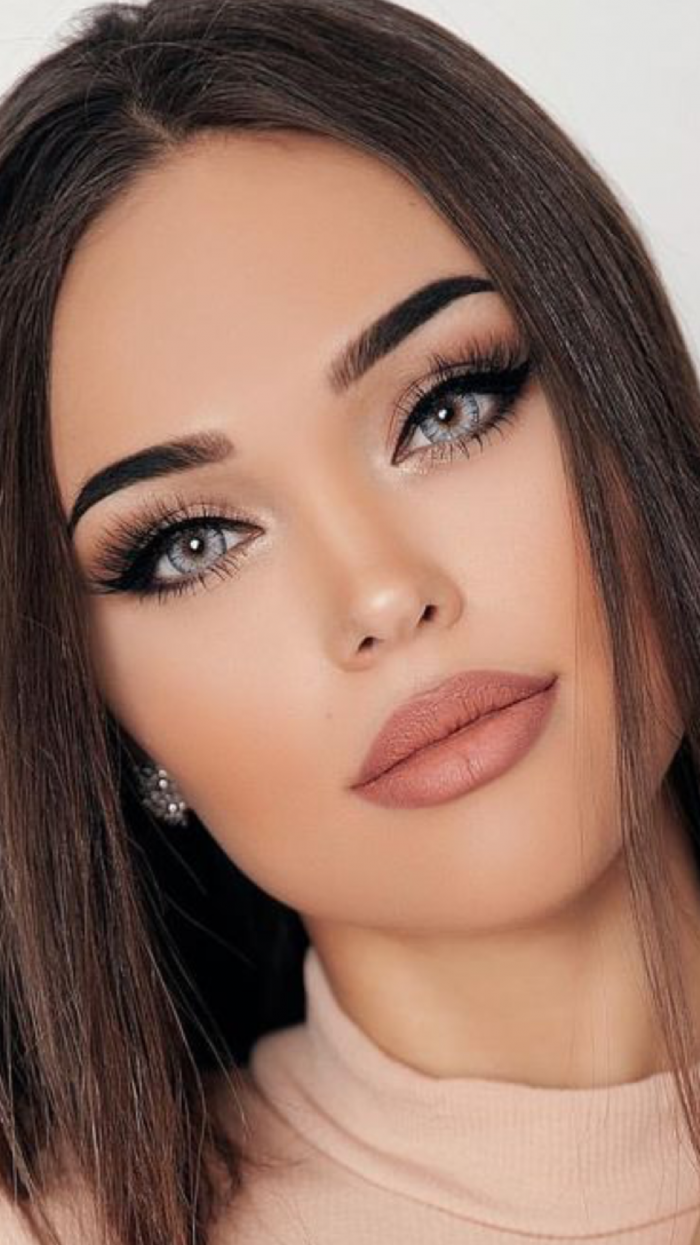 Эффектный макияж