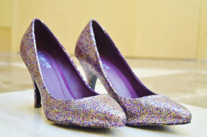Выпускницы в туфлях