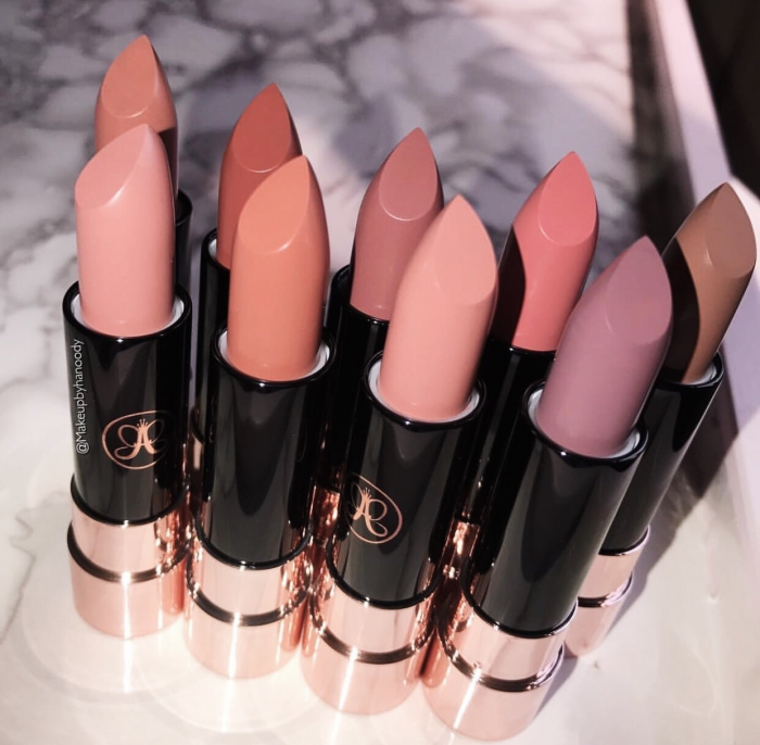 Помады нюдовых оттенков