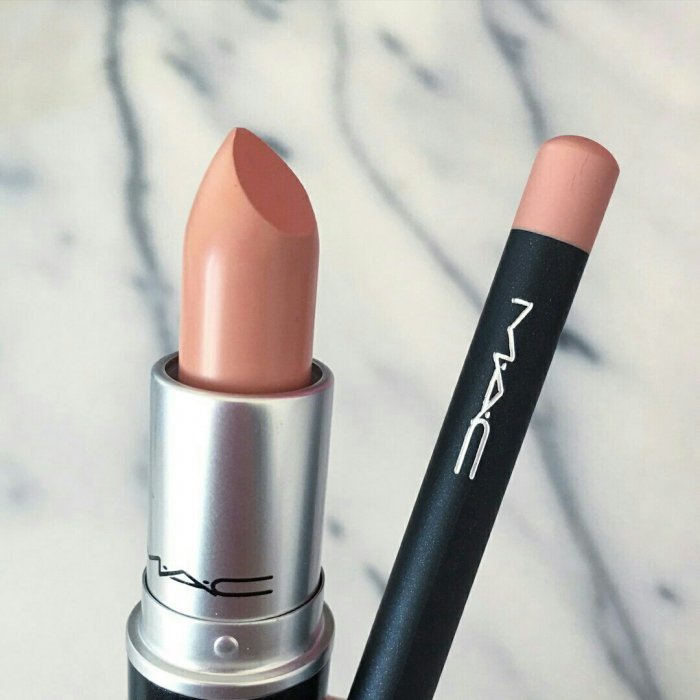 Нюдовые оттенки помады