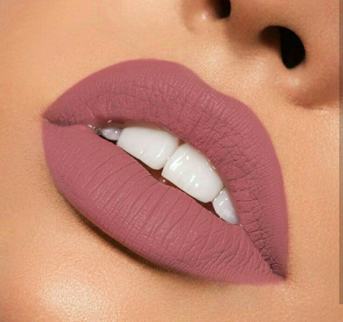 Матовый цвет помады