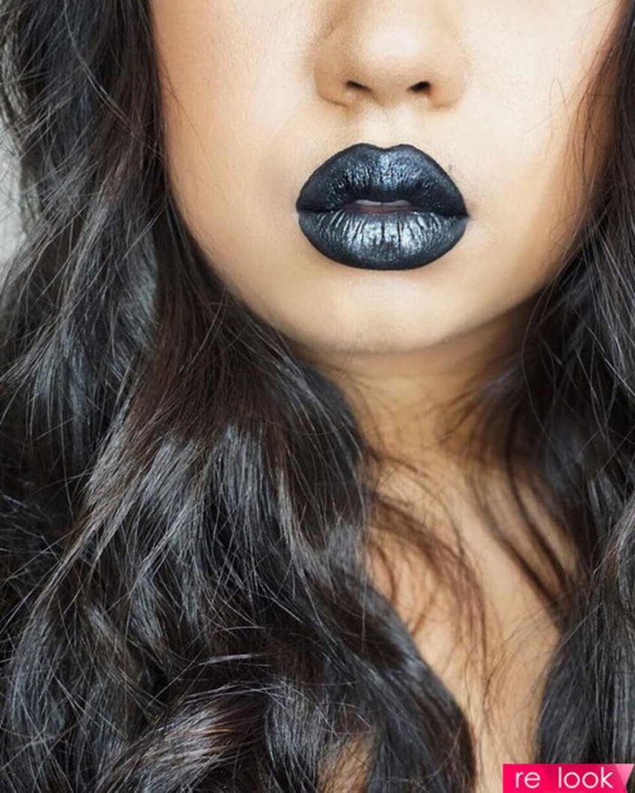 Черная матовая помада