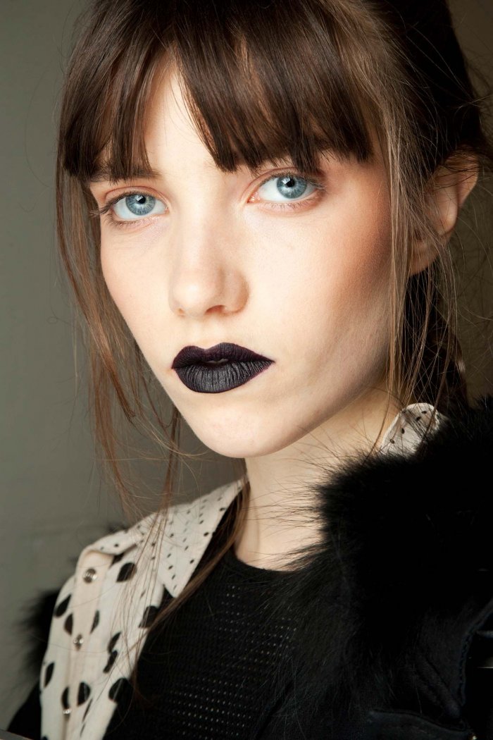 Макияж с черной помадой