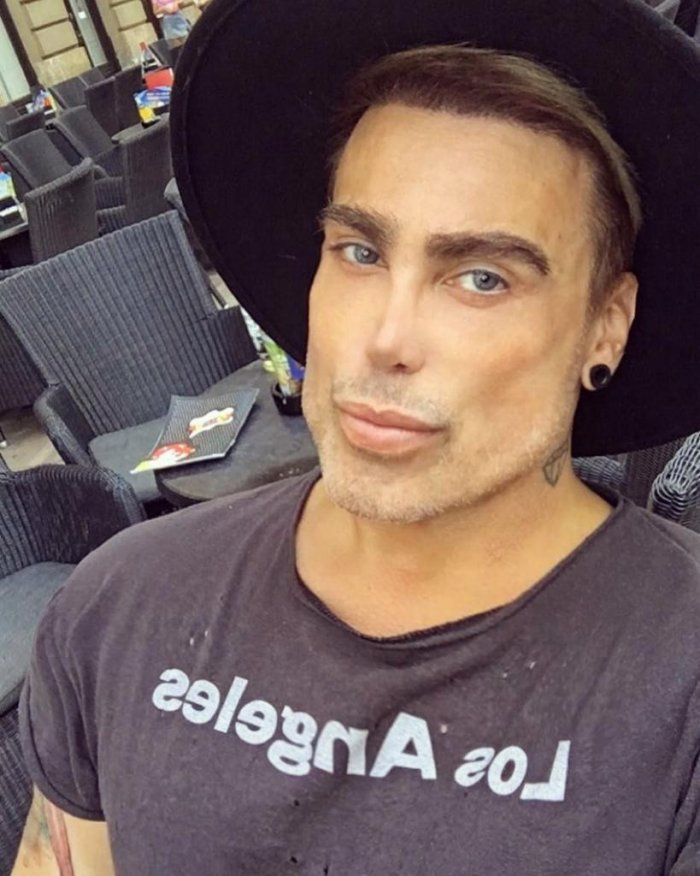 Красивая форма мужских бровей