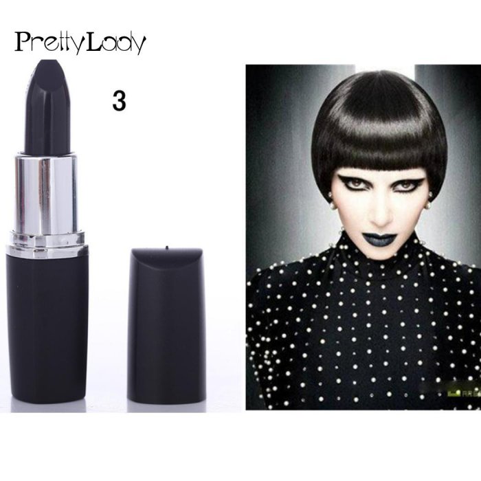 Девушки с черной помадой