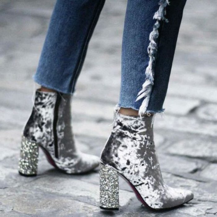 Модные ботинки на каблуке 2020