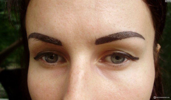 Яркие брови после перманентного макияжа