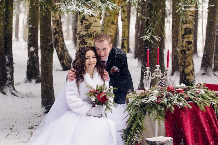 Зимняя Свадебная фотосессия в лесу