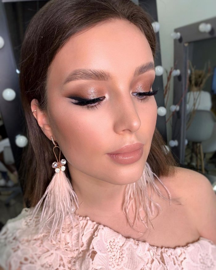 Свадебный макияж с растушеванной стрелкой
