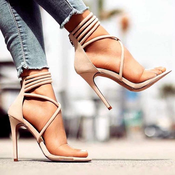 Стильные туфли женские