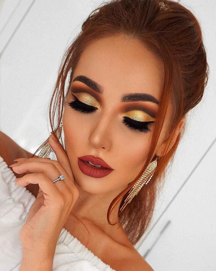 Новогодний макияж 2022 года