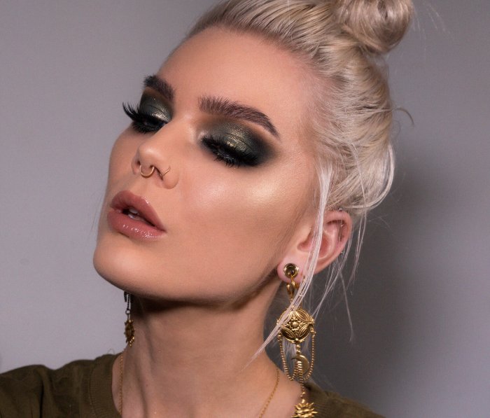 Макияж и прическа 2020