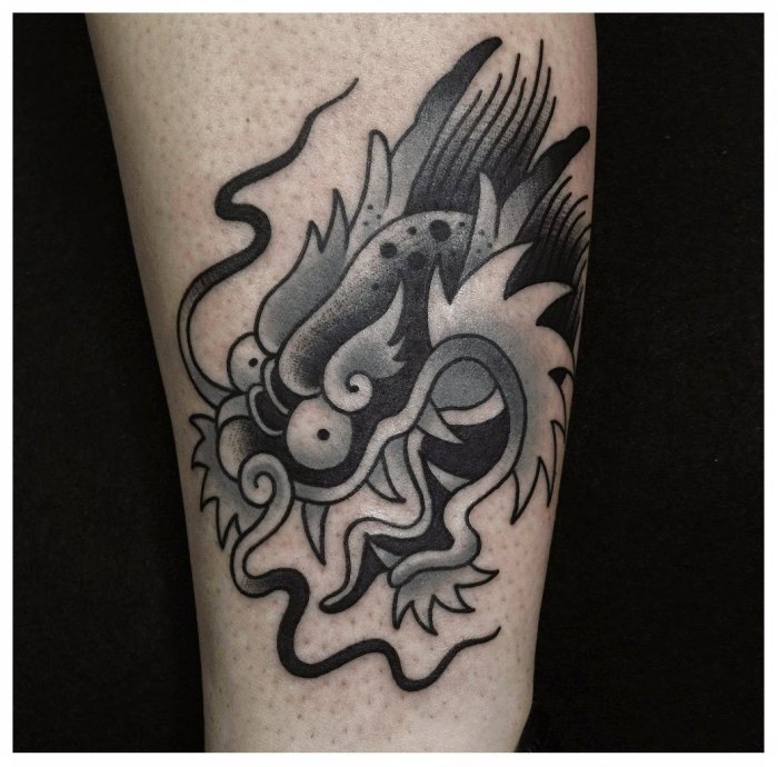 Тату дракон и рыба