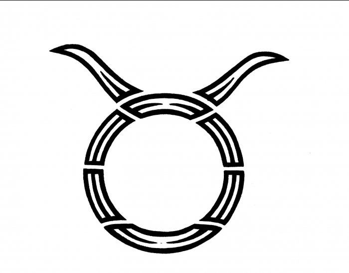 Тату Телец на шее