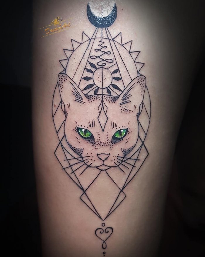 Тату голова кошки