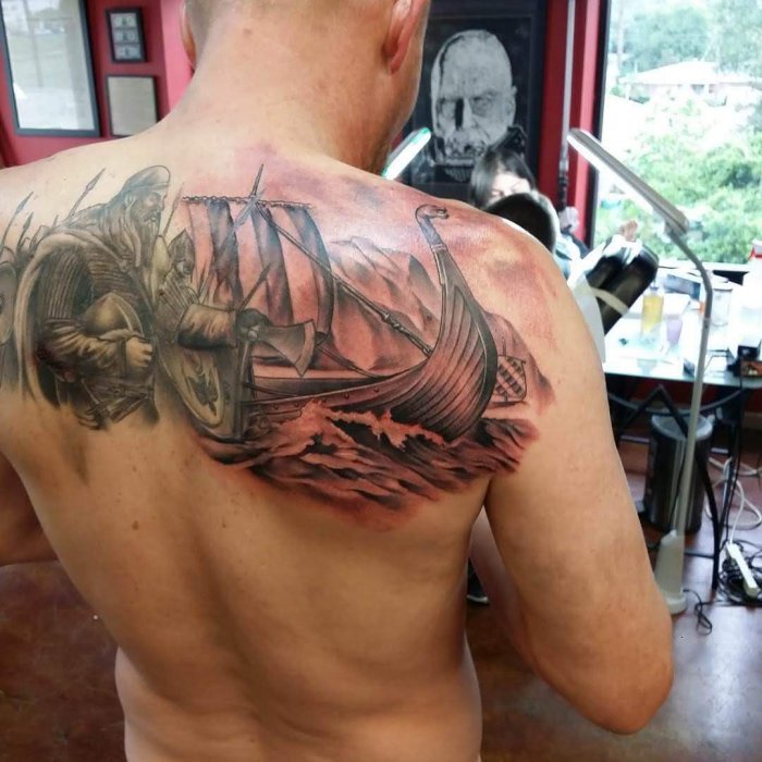 Японские тату на спине