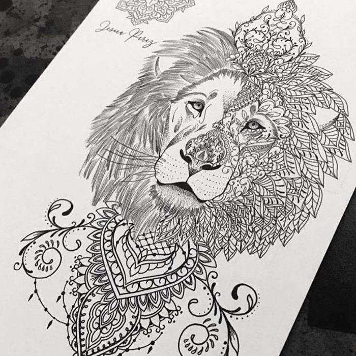 Тату Лев с цветами