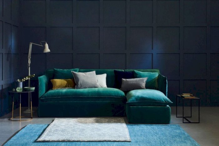 Диван цвета морской волны