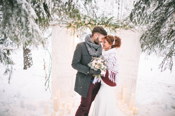 Зимняя Свадебная фотосессия в лесу