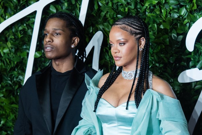 Rihanna and a$AP Rocky Heat things during Miami Date Night