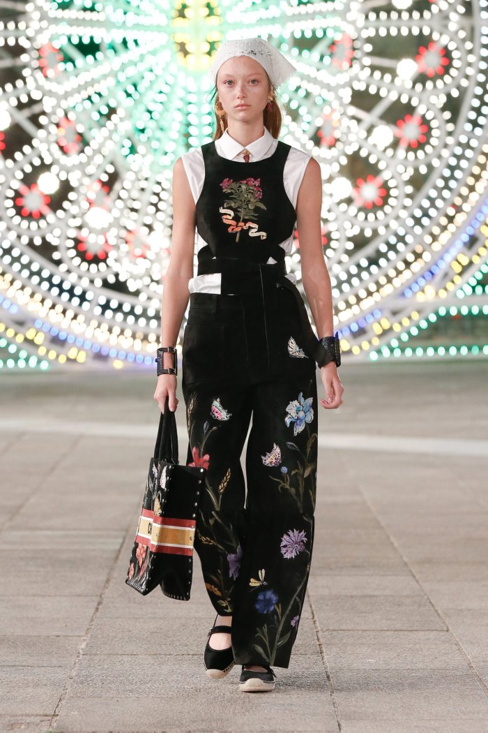 Стрит стайл 2021 джинсовка