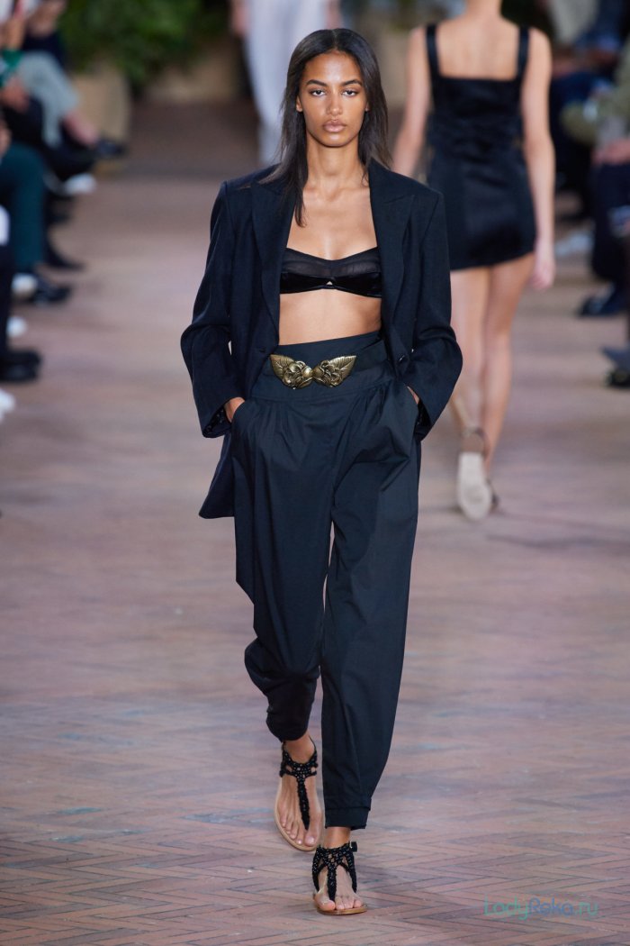 Образы с белыми брюками