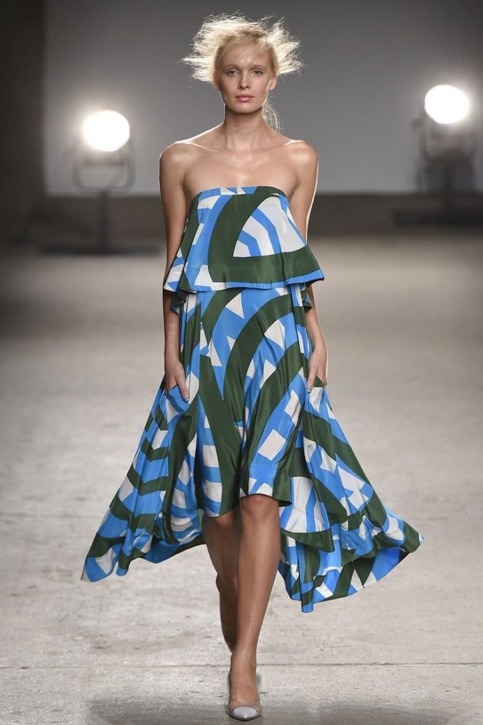 Модные вечерние платья лето 2021