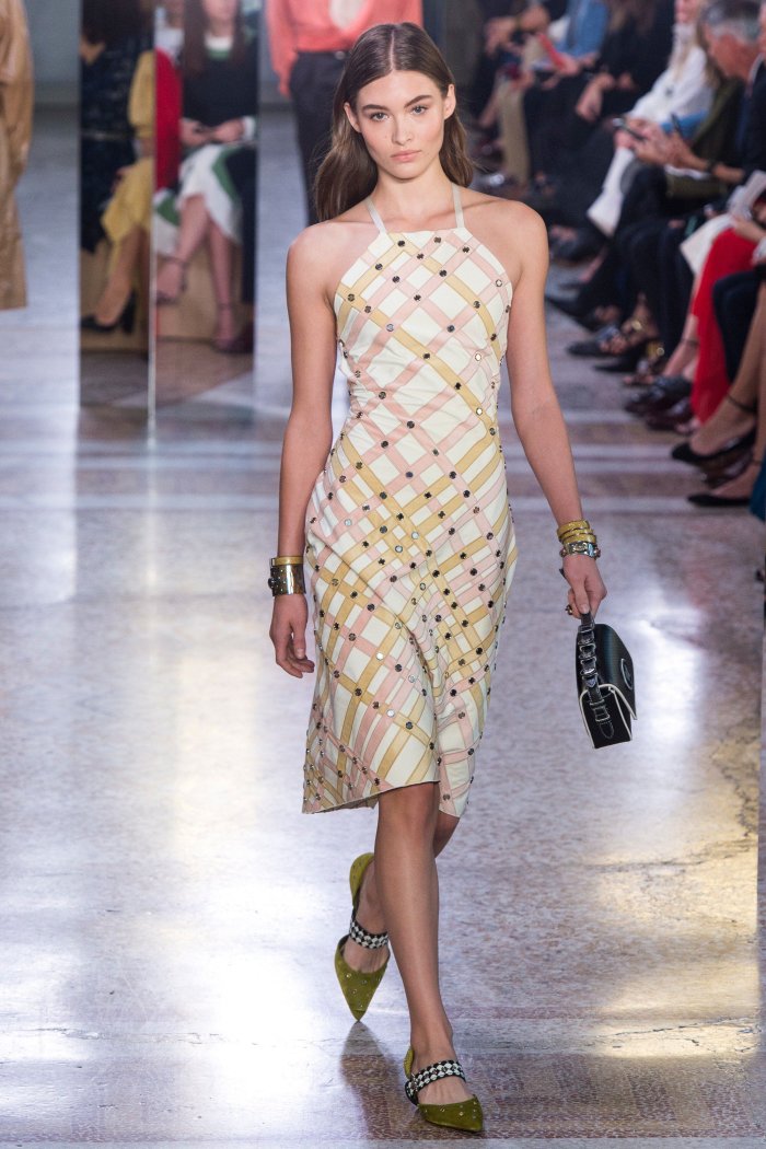 Модные показы Манхэттен экспресс