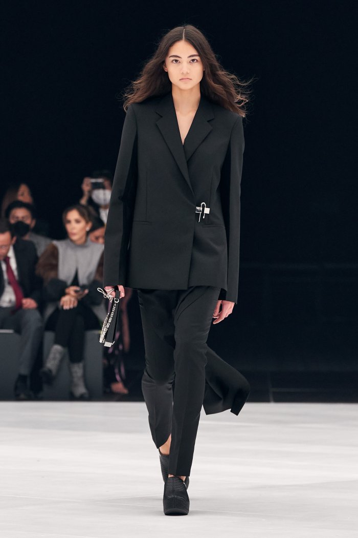 Платья из твида 2021 модные