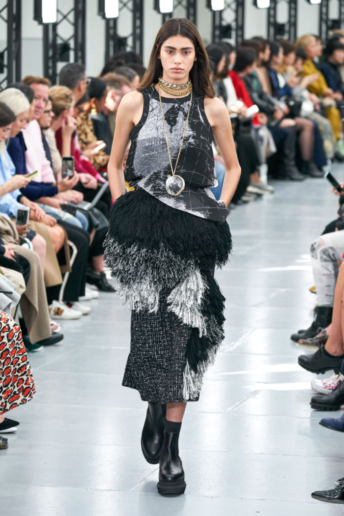 Неделя моды в Париже последний показ