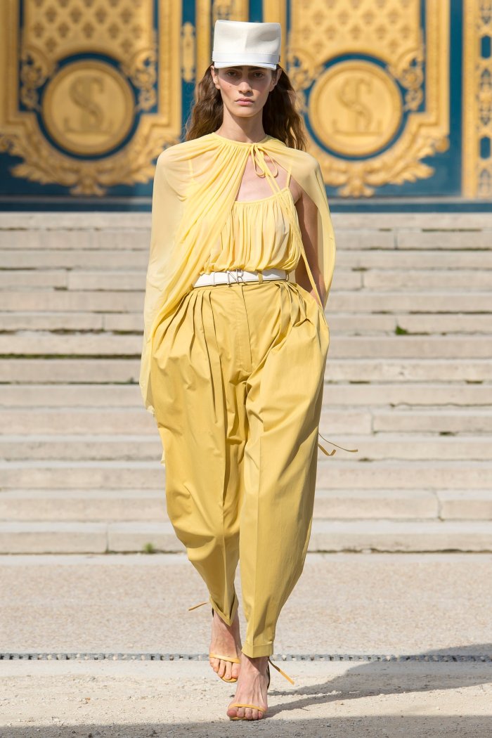 Показ Нина Риччи Весна лето 2020