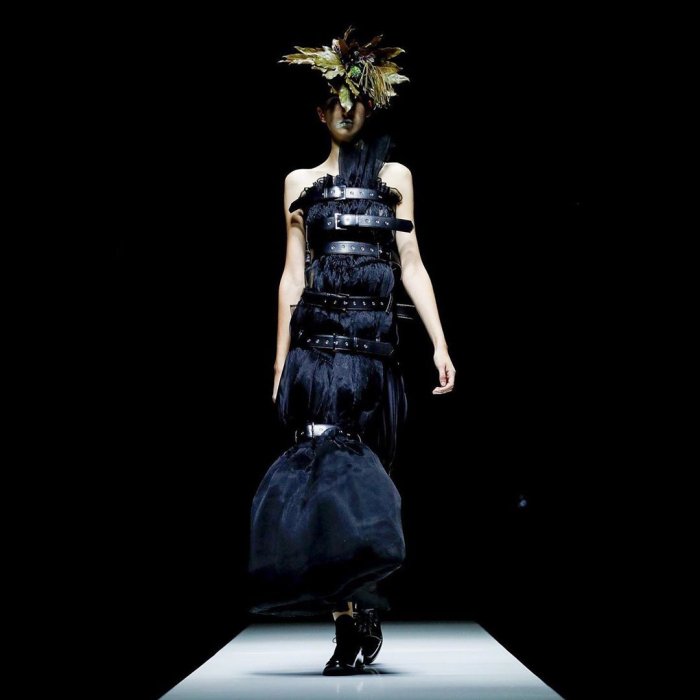 Эпатажная мода 2019