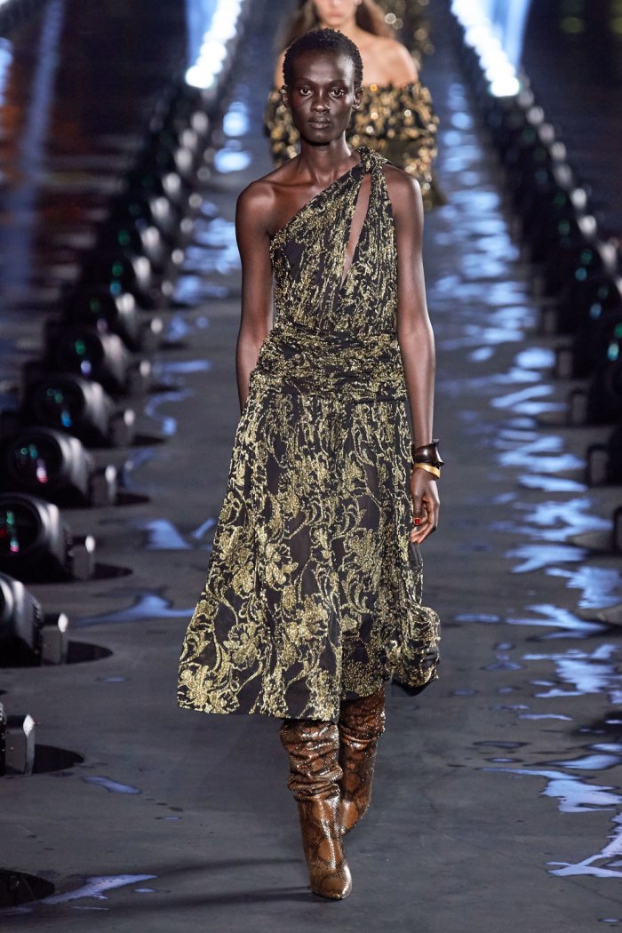 Наоми Кэмпбелл 2020 Сан Лоран