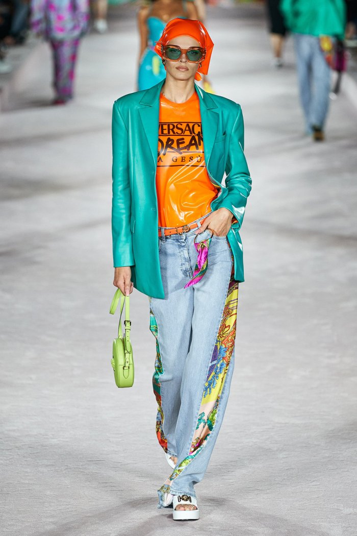 Versace ВЕСНА-ЛЕТО 2022 READY-TO-WEAR (64 фото)