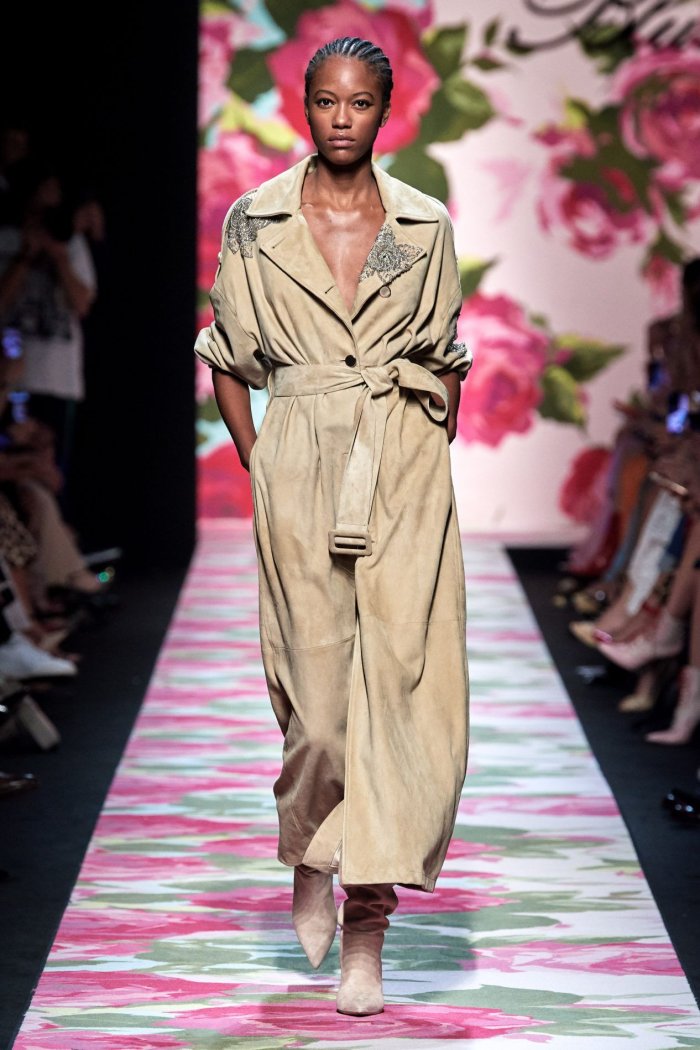 Blumarine 2021 платья Весна-лето