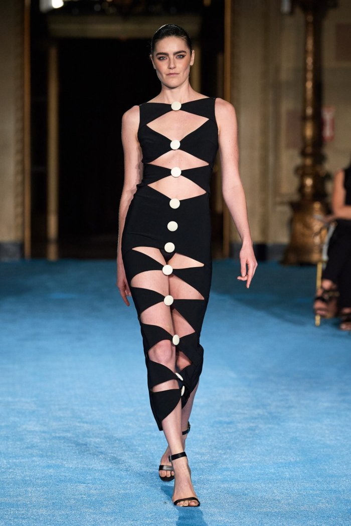 Christian Siriano ВЕСНА-ЛЕТО 2022 READY-TO-WEAR (65 фото)