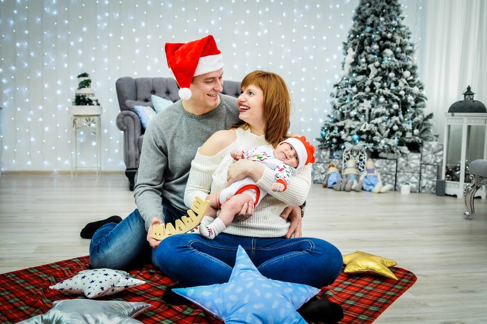 Новогодняя фотосессия семейная в студии