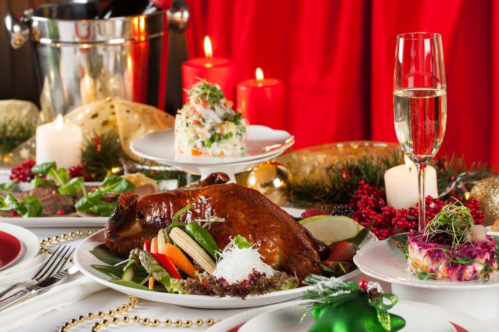 Декор новогоднего стола