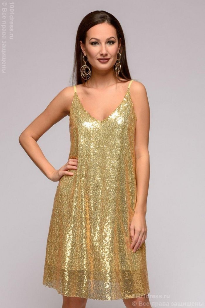 Вечернее платье с пайетками