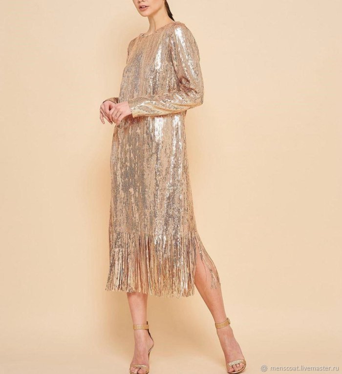 Платье с пайетками