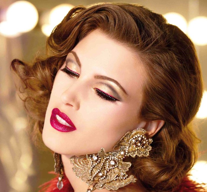 Новогодняя фотосессия для девушки