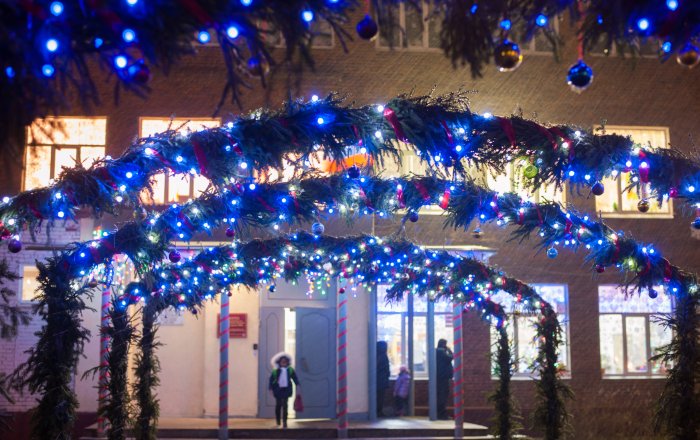 Украшенные здания на новый год