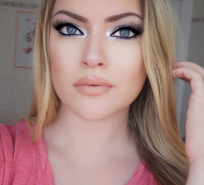 Макияж под серебро